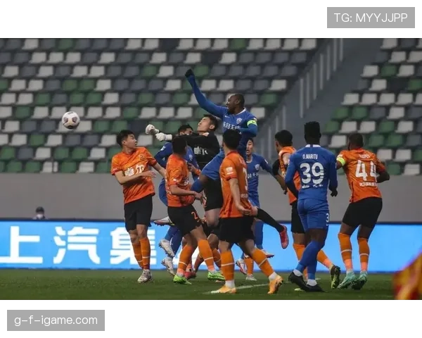 中超顶级射手火力全开,助球队强势崛起冲击冠军 中超顶级射手火力全开,助球队强势崛起冲击冠军