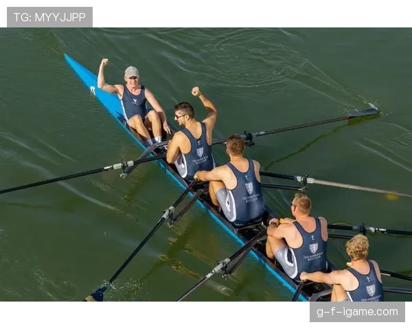 安赛龙每天吃五顿饭还练到凌晨，这哪是运动员，分明是AI